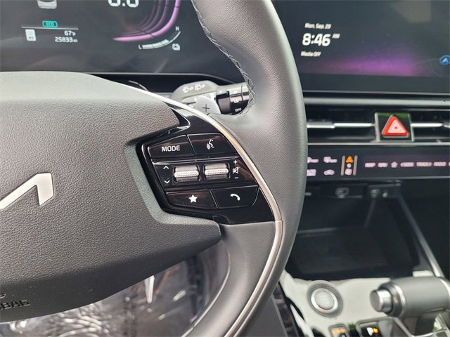 Used 2023 Kia Niro EX image 20