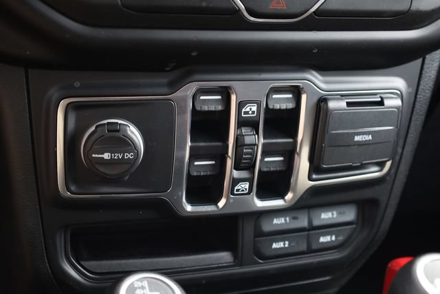 Used 2020 Jeep Wrangler Unlimited Sport AWD/4WD image 19