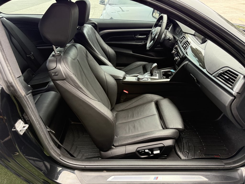 Used 2020 BMW 430i Coupe w/ M Sport Package RWD image 14
