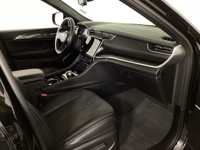 Used 2022 Jeep Grand Cherokee Altitude image 38