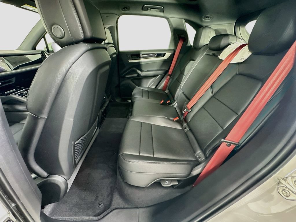 New 2026 Porsche Cayenne AWD/4WD image 24