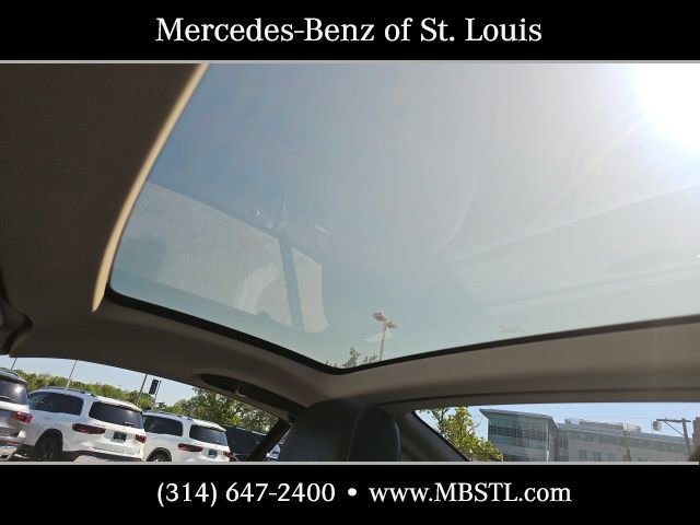 Used 2013 Mercedes-Benz SL 550 image 31