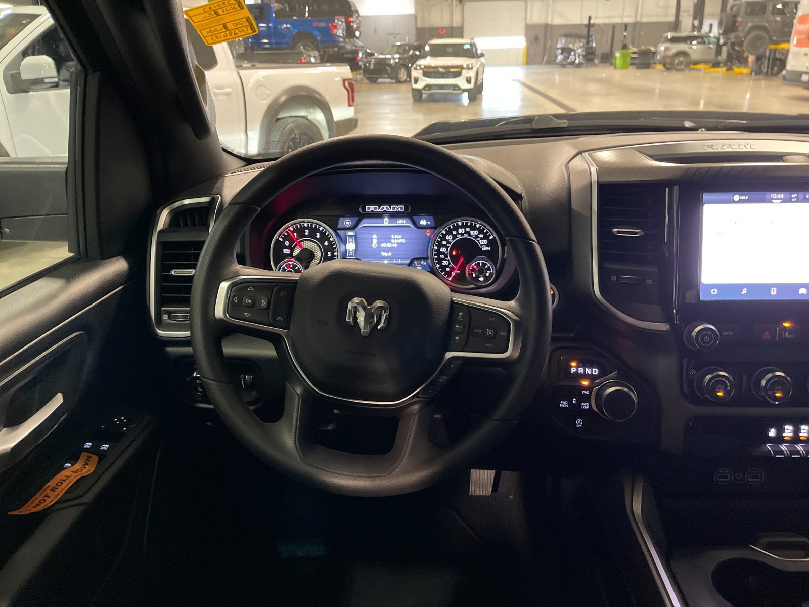New 2026 RAM 1500 Express AWD/4WD image 16