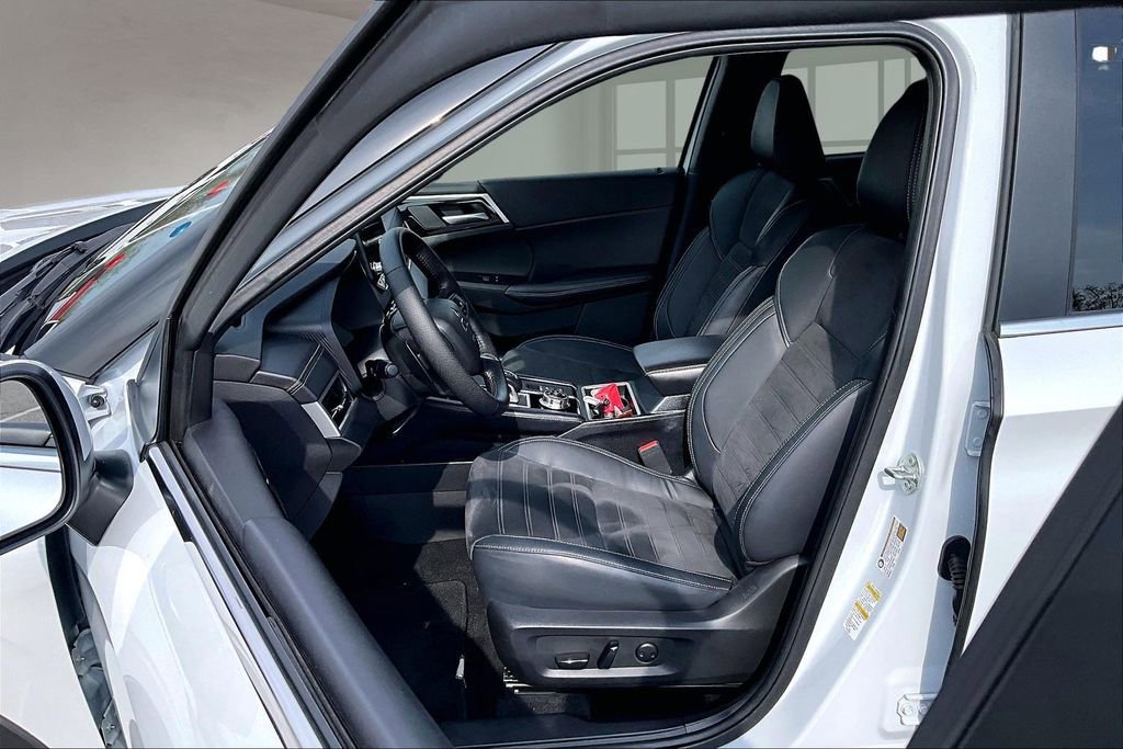 Used 2023 Mitsubishi Outlander SE image 26