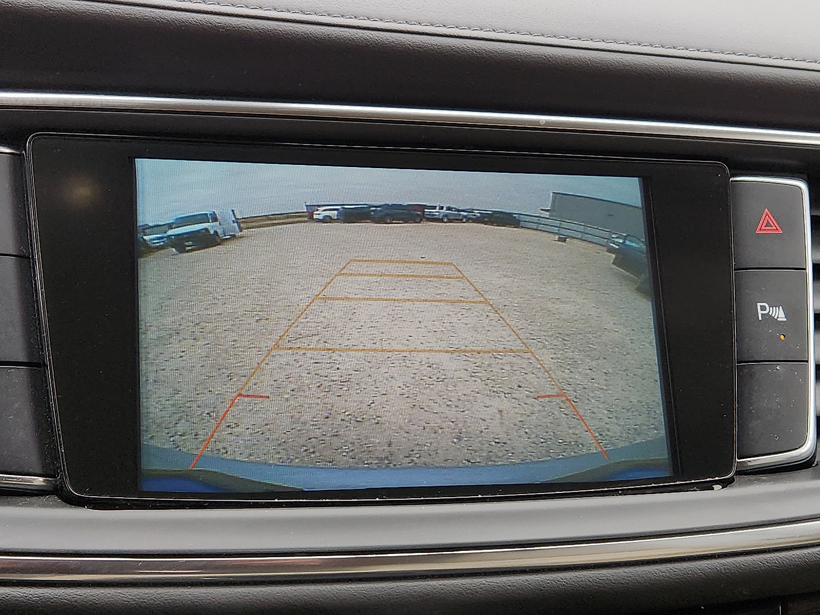 Used 2018 Buick Enclave Essence FWD image 14
