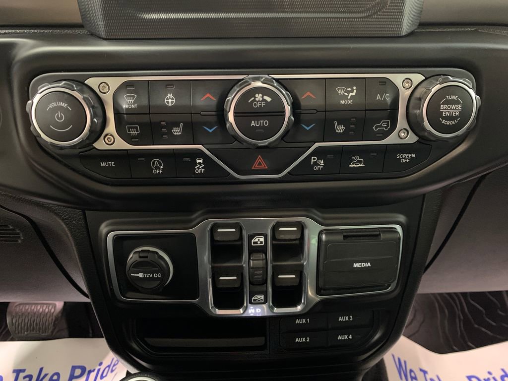 Used 2020 Jeep Gladiator Sport w/ Quick Order Package 24S image 9