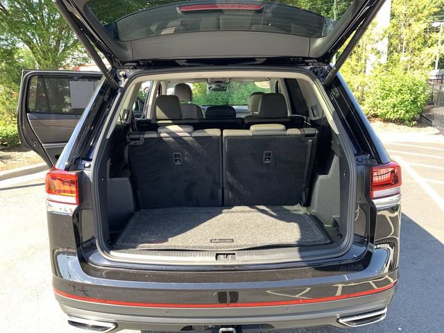 Used 2025 Volkswagen Atlas SEL AWD/4WD image 35
