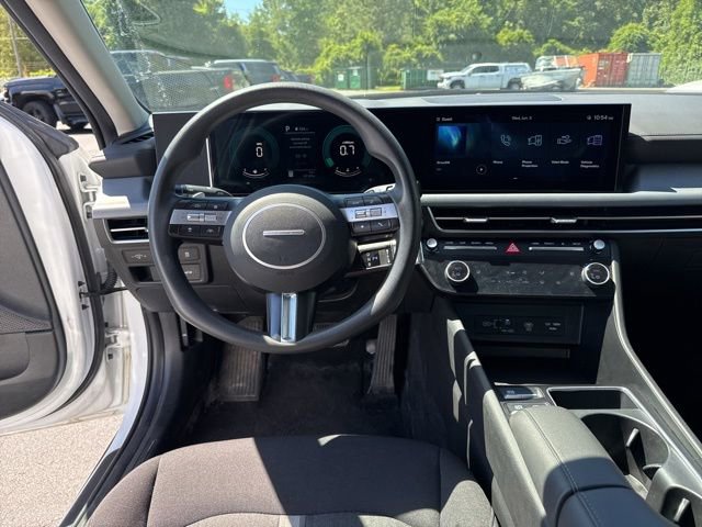 Used 2025 Hyundai Sonata SEL FWD image 15