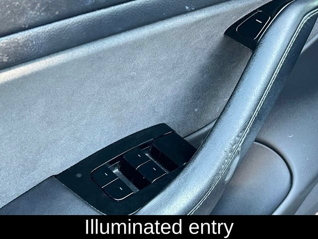 Used 2018 Tesla Model 3 Long Range RWD image 14
