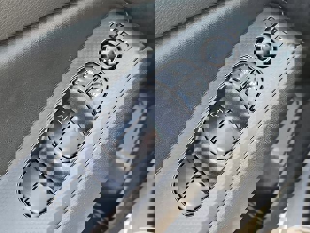 Used 2024 Nissan Altima 2.5 SV image 29