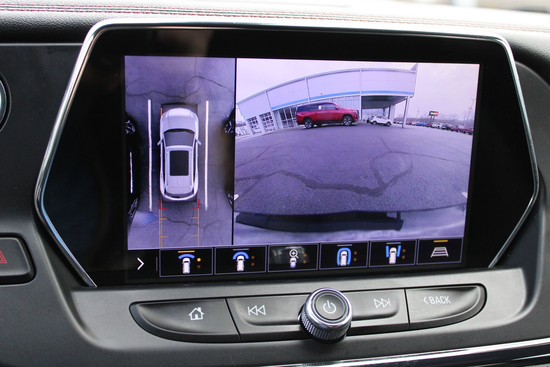 Used 2020 Chevrolet Blazer RS FWD image 40