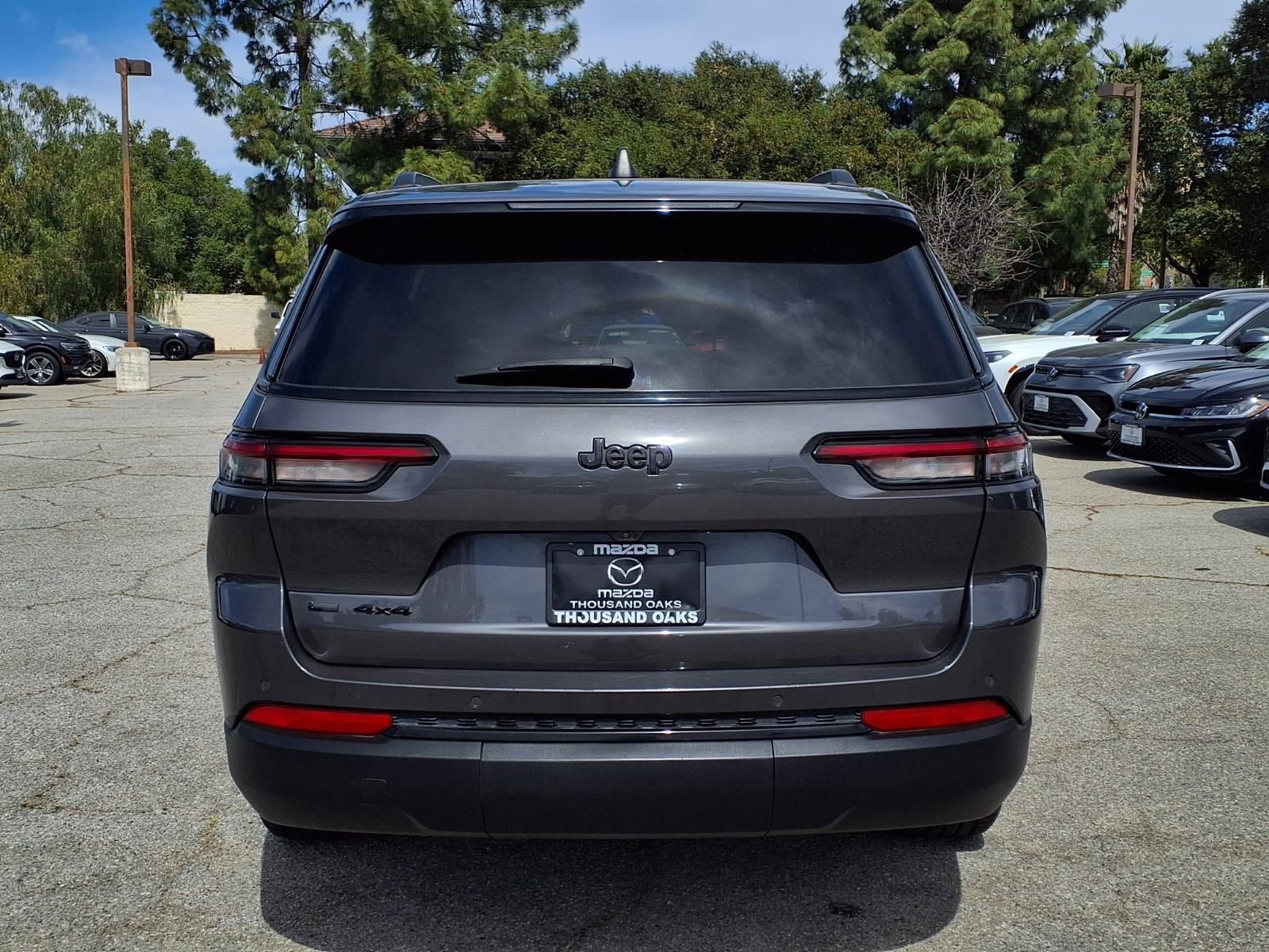 Used 2022 Jeep Grand Cherokee L Laredo image 20