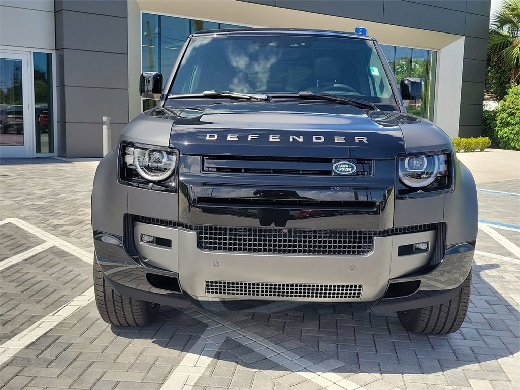 New 2026 Land Rover Defender 130 V8 image 8