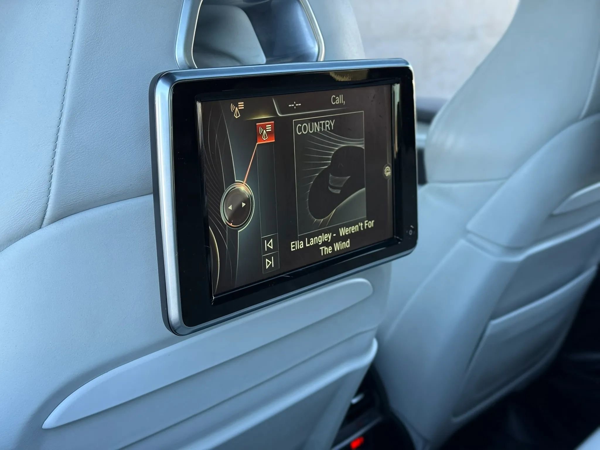 Used 2016 BMW X5 M image 16