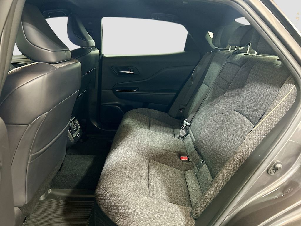 Used 2023 Toyota Crown XLE image 21