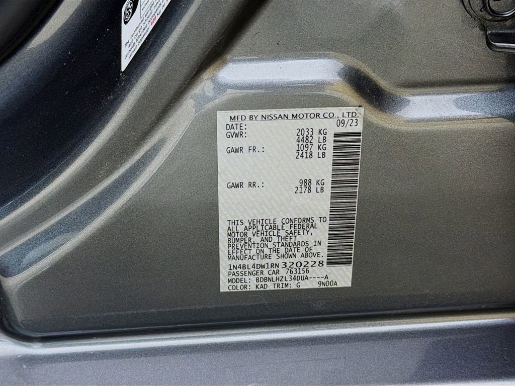 Used 2024 Nissan Altima 2.5 SV AWD/4WD image 31