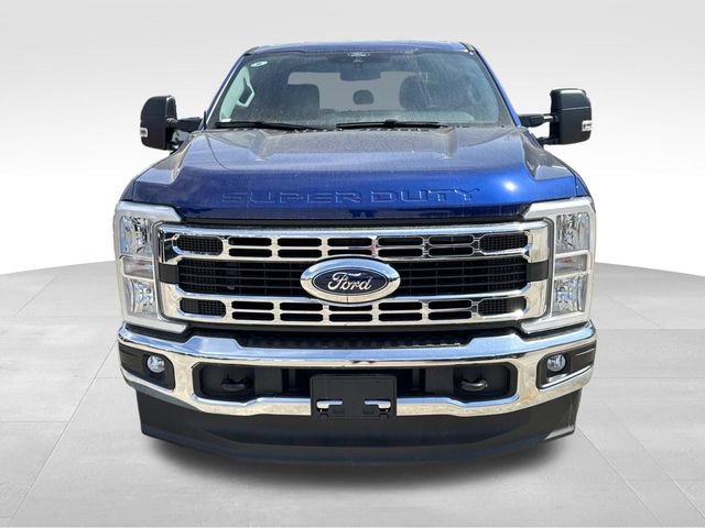 New 2026 Ford F250 XLT w/ FX4 Off-Road Package image 2