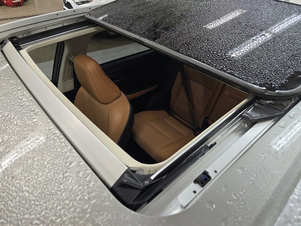 Used 2018 Lexus NX 300 FWD image 3