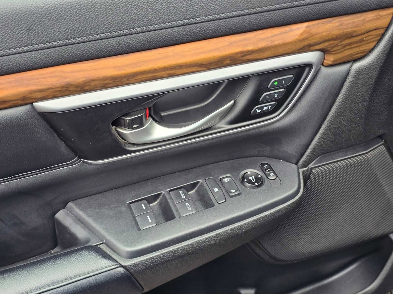 Used 2017 Honda CR-V Touring image 23