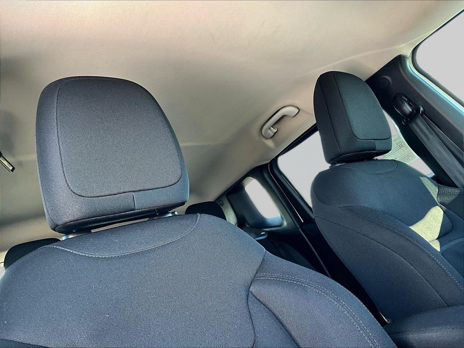 Used 2020 Jeep Renegade Latitude w/ Cold Weather Group AWD/4WD image 27