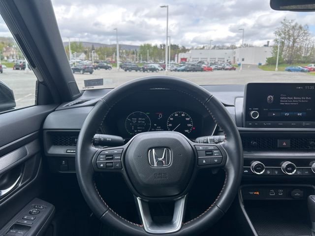 Used 2025 Honda CR-V Sport image 14