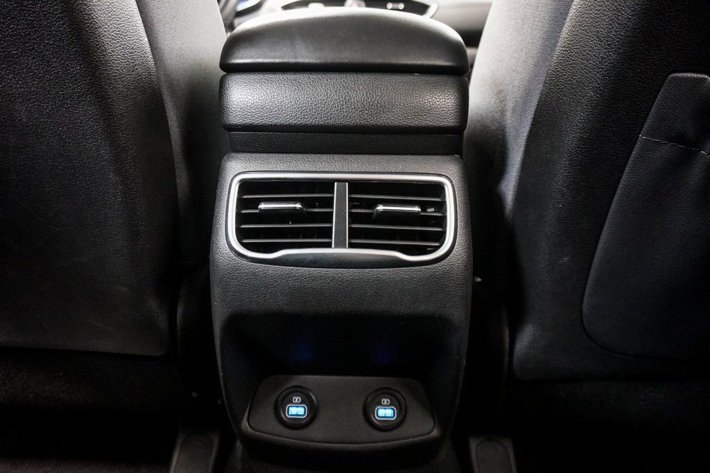 Used 2023 Hyundai Santa Fe SEL image 10