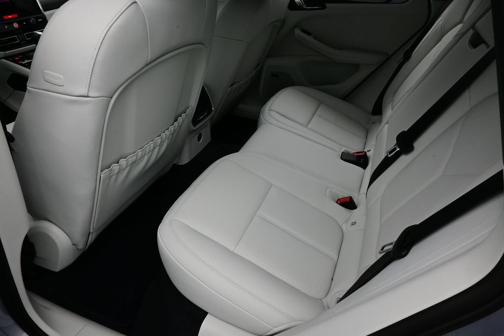 New 2026 Porsche Macan S AWD/4WD image 15