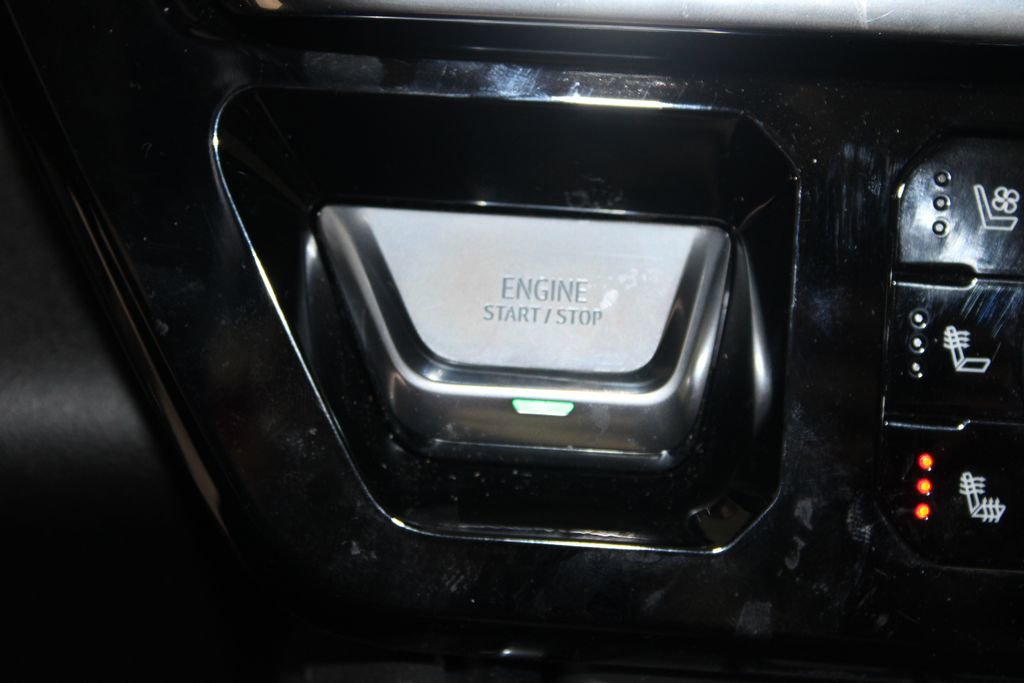 Used 2025 GMC Sierra 2500 Denali w/ Denali Reserve Package image 31