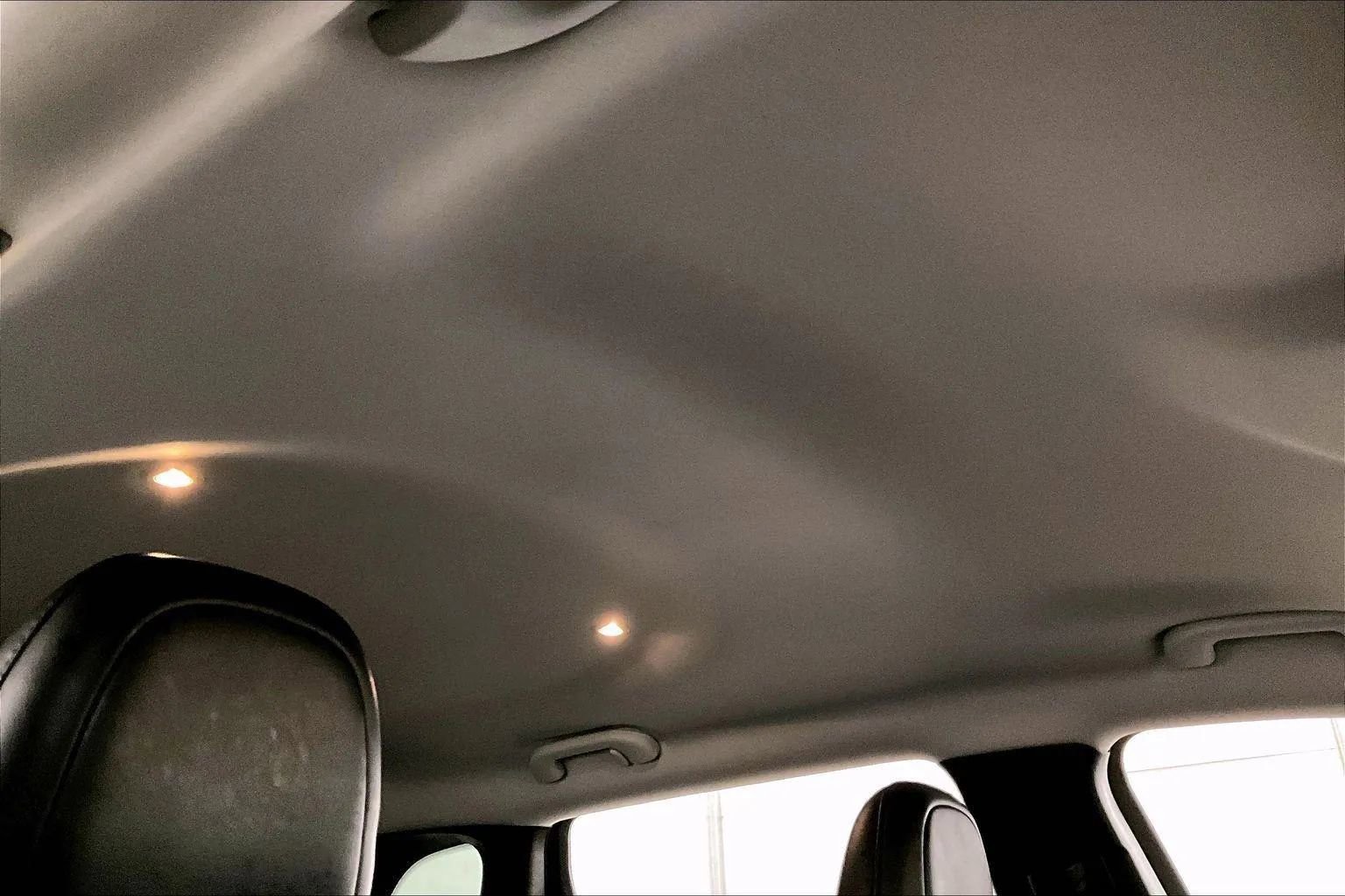 Used 2020 Jeep Cherokee Latitude Plus w/ Cold Weather Group image 21