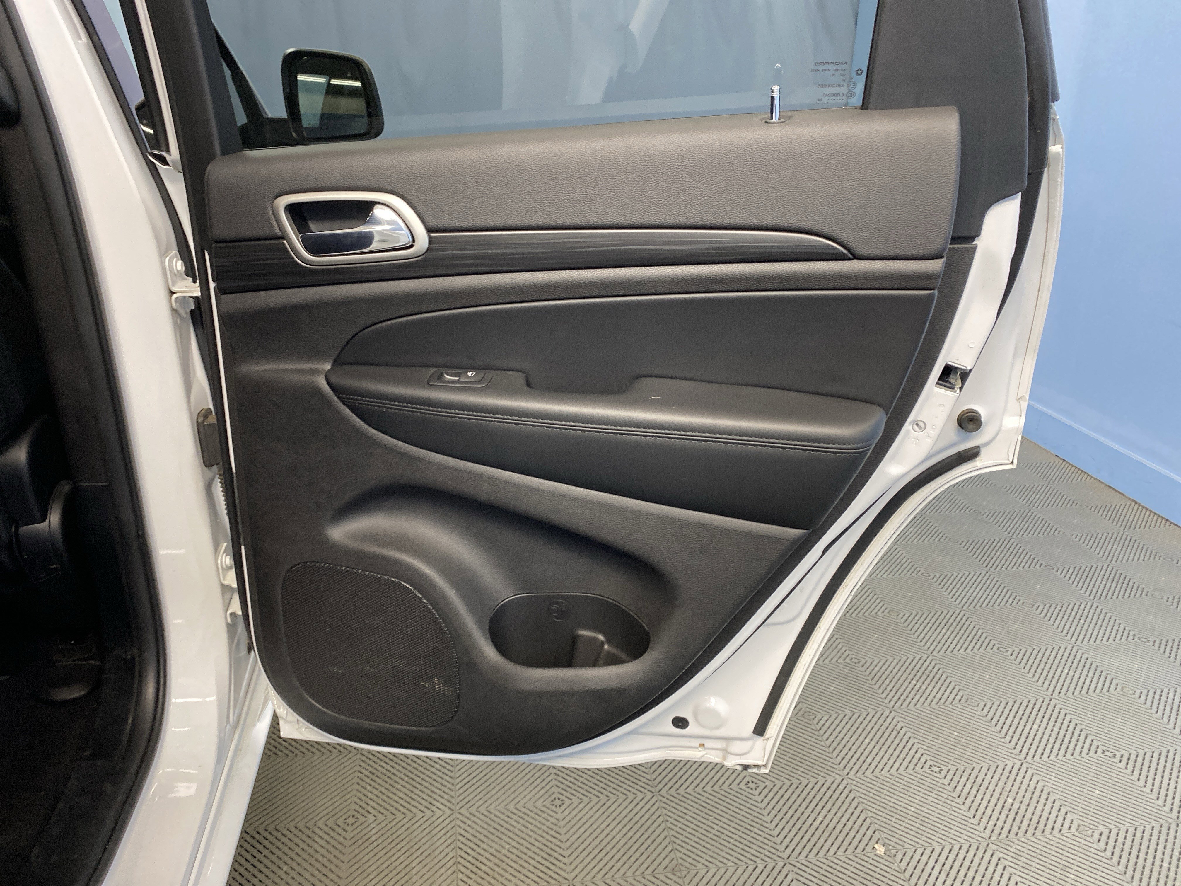 Certified 2020 Jeep Grand Cherokee Altitude image 44