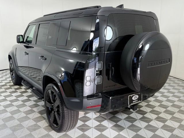 New 2026 Land Rover Defender 110 S image 4