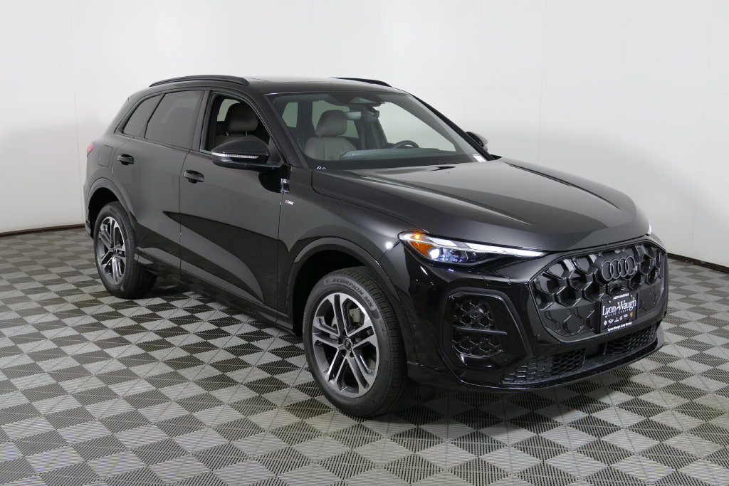 New 2026 Audi Q5 2.0T