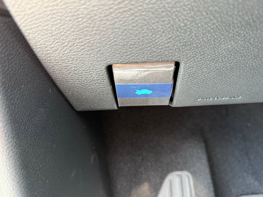 Used 2025 Chrysler Pacifica Select FWD image 17