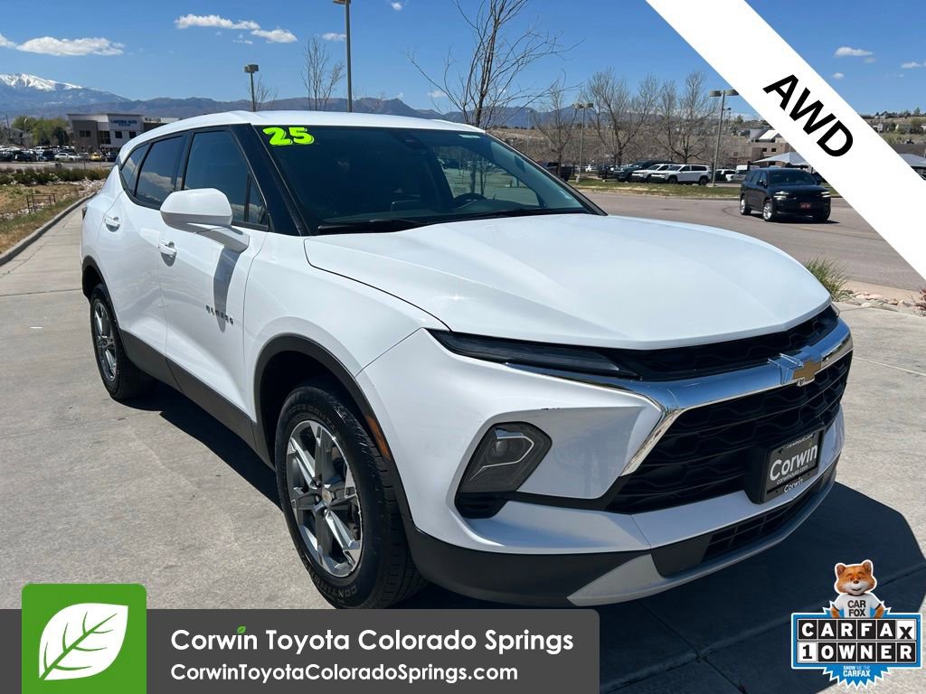 Used 2025 Chevrolet Blazer LT AWD/4WD image 1