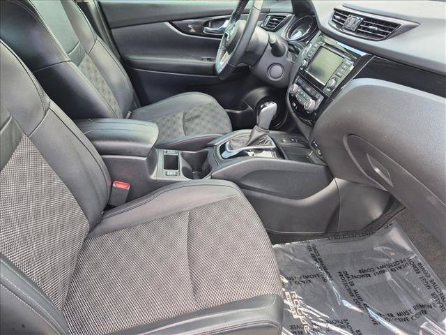 Used 2022 Nissan Rogue Sport SV w/ Technology Package AWD/4WD image 19