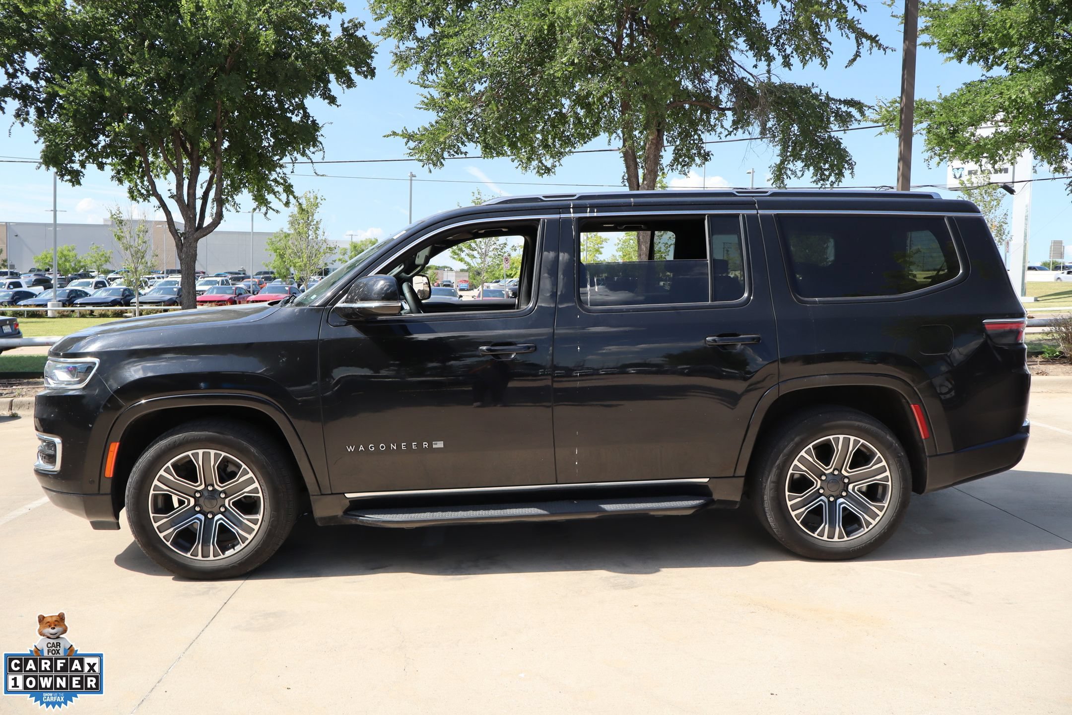 Used 2024 Jeep Wagoneer Series II w/ Flexible Seating Group AWD/4WD image 7
