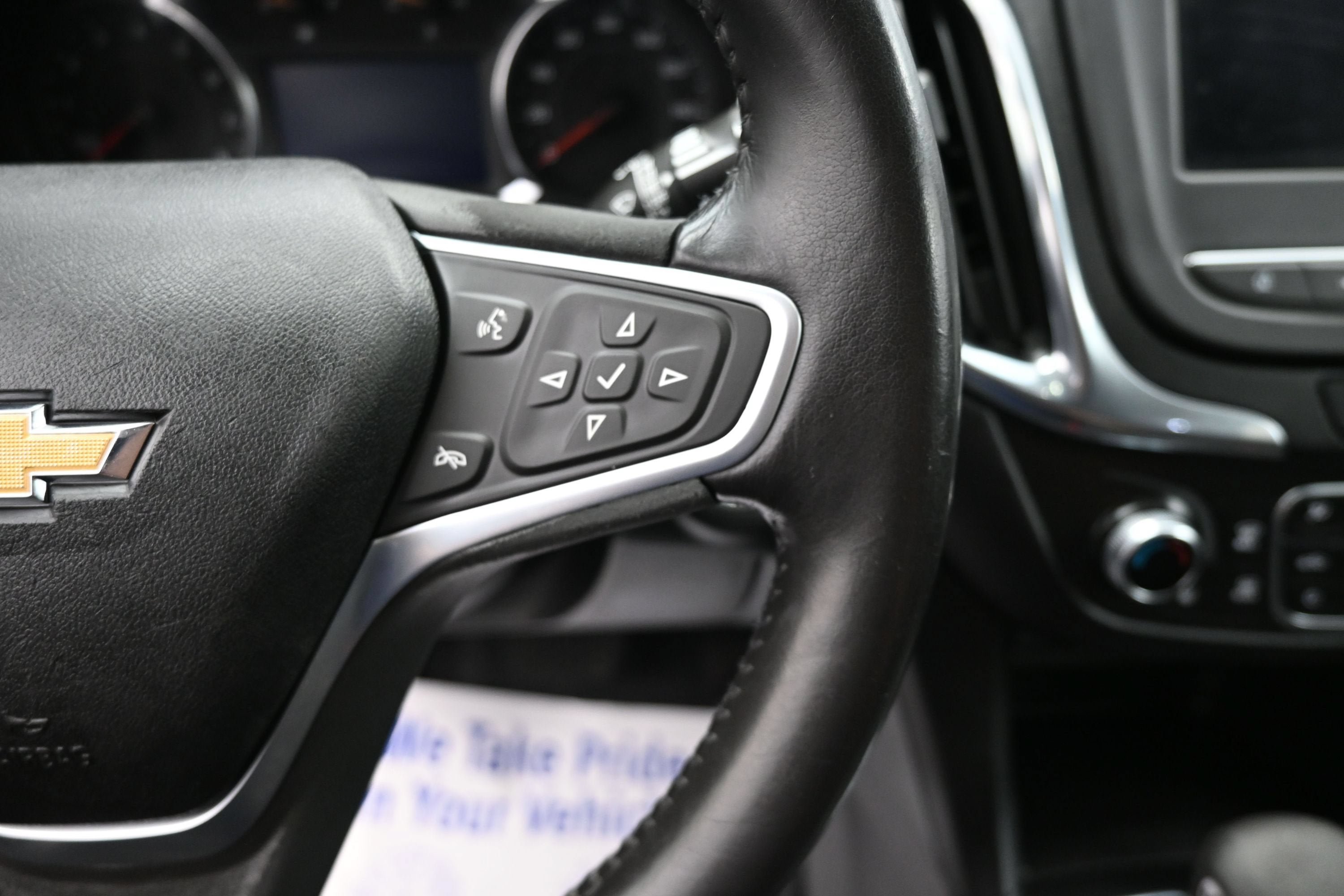 Used 2022 Chevrolet Equinox LT FWD image 13
