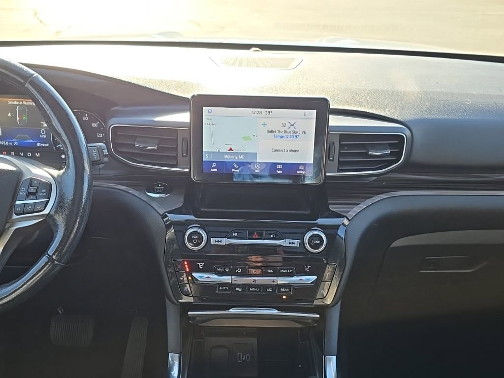 Used 2021 Ford Explorer Limited w/ Equipment Group 301A image 18