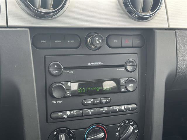 Used 2006 Ford Mustang Deluxe image 16
