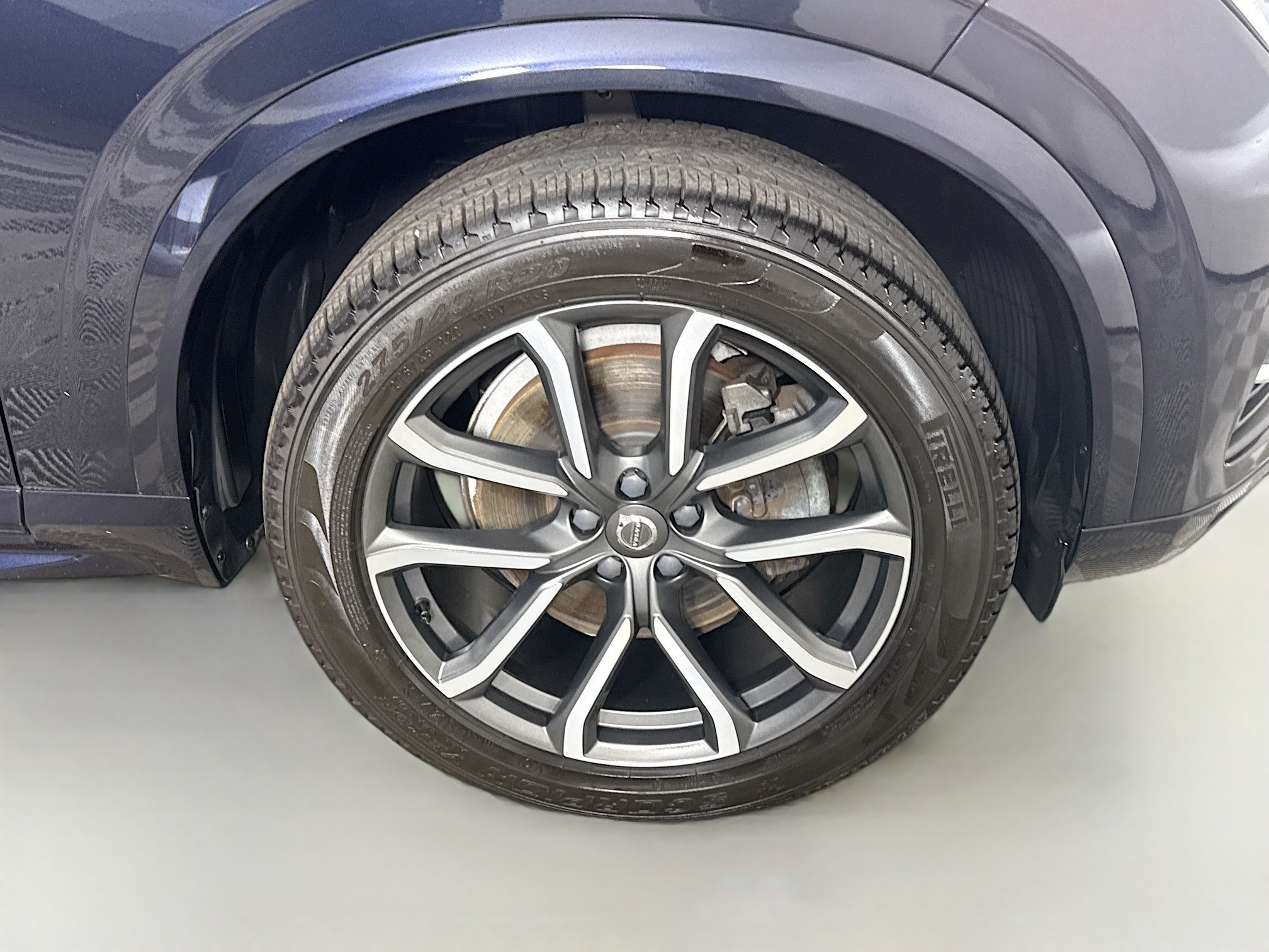 Used 2019 Volvo XC90 T5 Momentum w/ Protection Package Premier FWD image 32