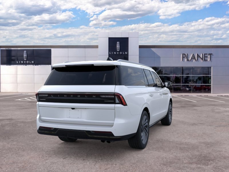 New 2026 Lincoln Navigator L Reserve AWD/4WD image 8