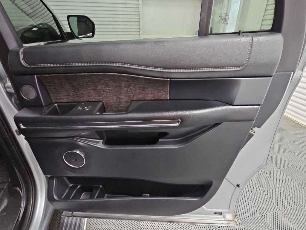 Used 2020 Ford Expedition Max Limited RWD image 43
