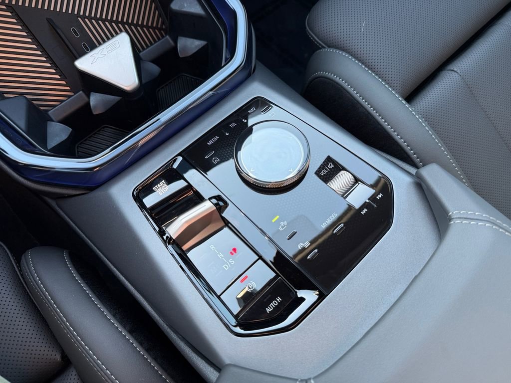 Certified 2025 BMW X3 xDrive30i w/ Premium Package image 25