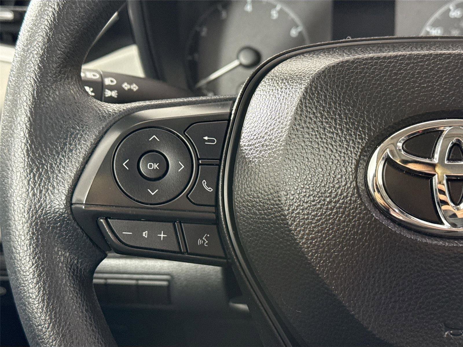 Certified 2025 Toyota Corolla LE FWD image 17