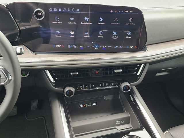 New 2025 Chevrolet Suburban Premier w/ Sun And Tow Package image 22