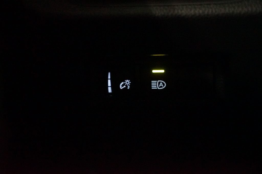 Certified 2025 Toyota RAV4 LE AWD/4WD image 23