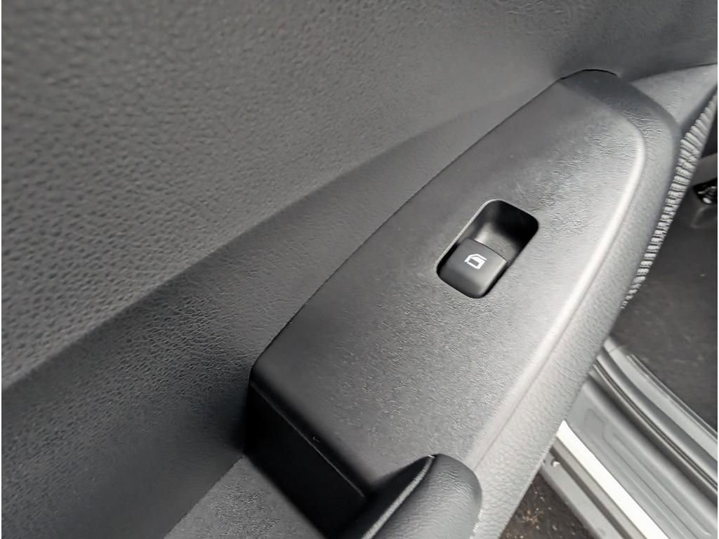 New 2026 Kia Seltos EX image 11