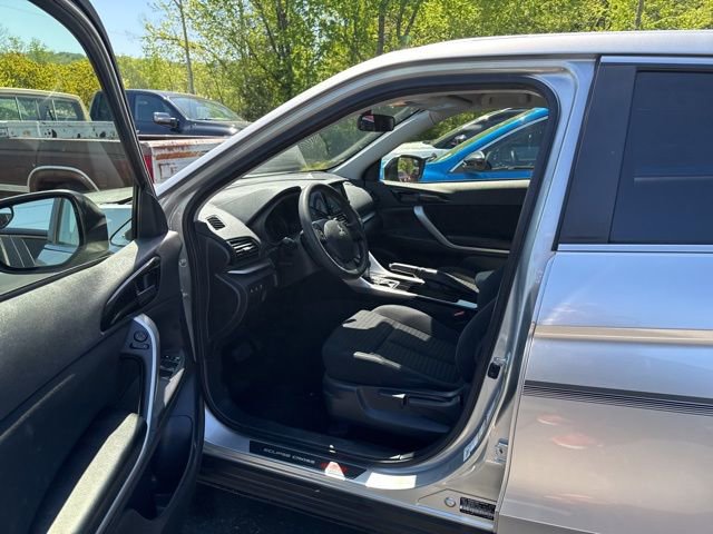 Used 2022 Mitsubishi Eclipse Cross ES image 17