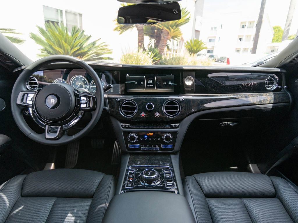 Used 2022 Rolls-Royce Ghost AWD/4WD image 4