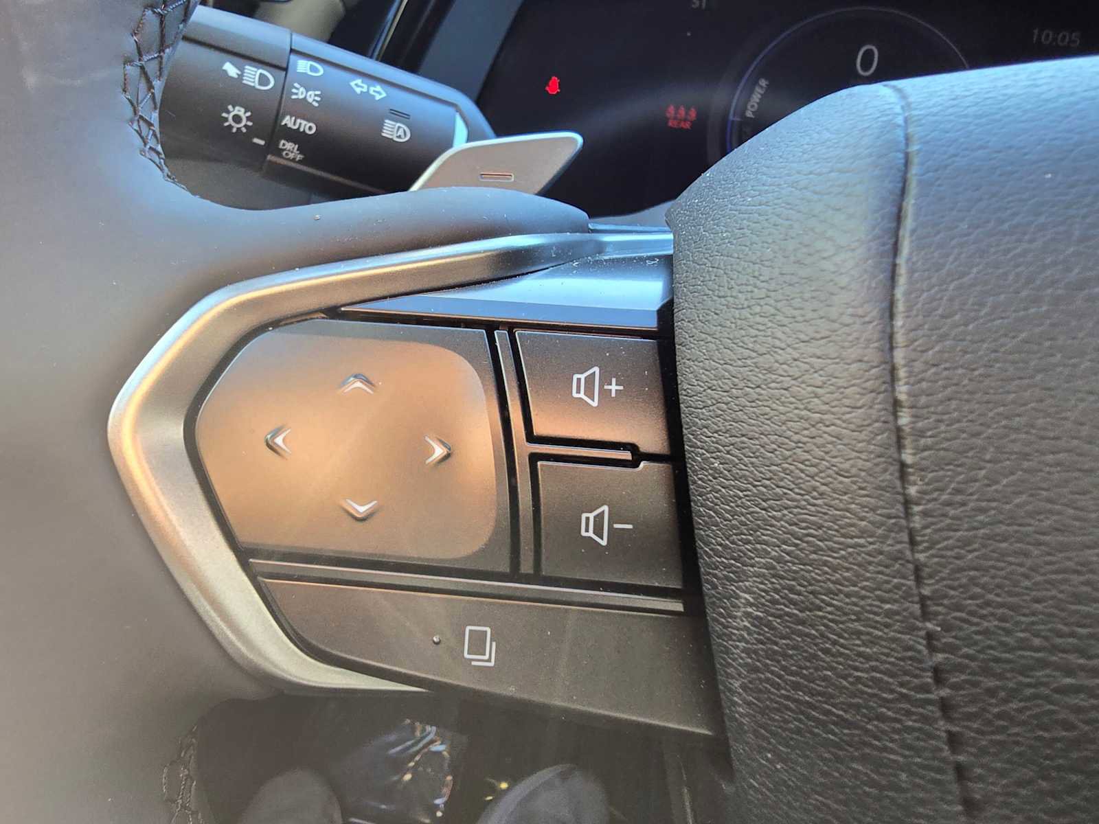 Used 2023 Lexus RZ 450e Premium image 34